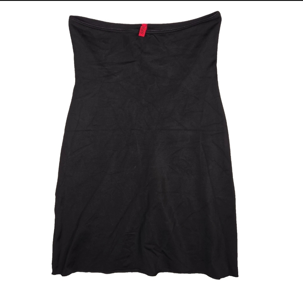 SPANX Simplicity Half Slip Shapewear Skirt Sz S Black Flat Seam Breathable Chic